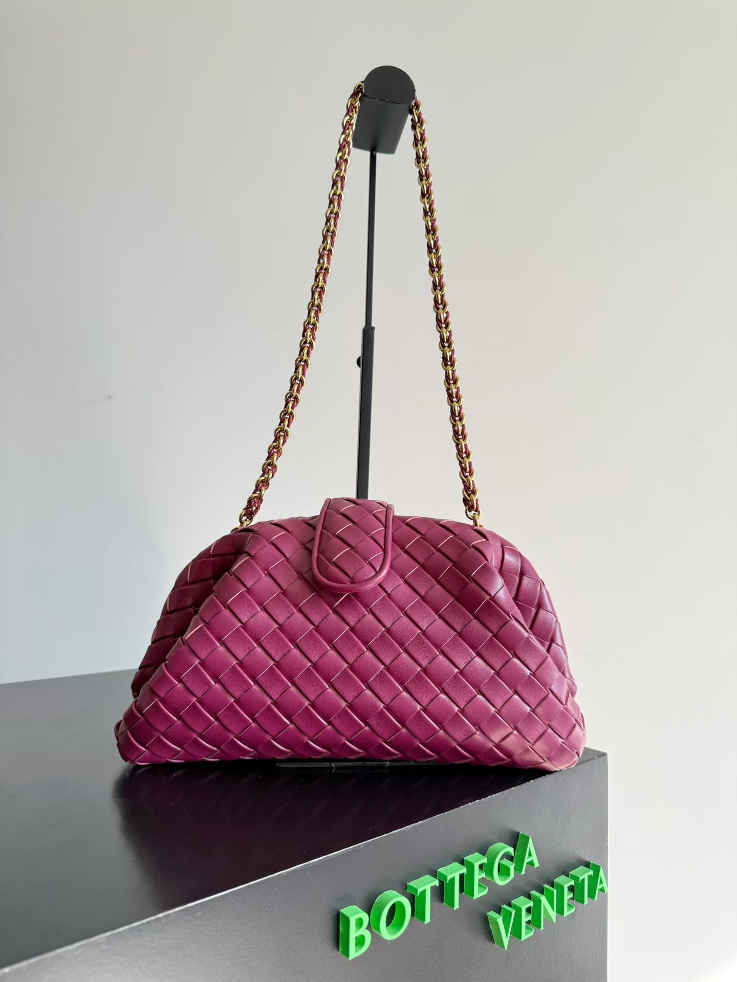 보네가베네타 체인클러치 785807 31.5x16.5x11cm