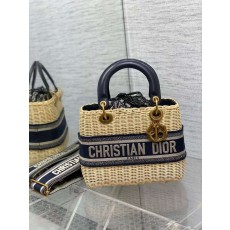 디올 LADY DIOR 핸드 브레이드 위커 백 미디엄 24x20x12cm