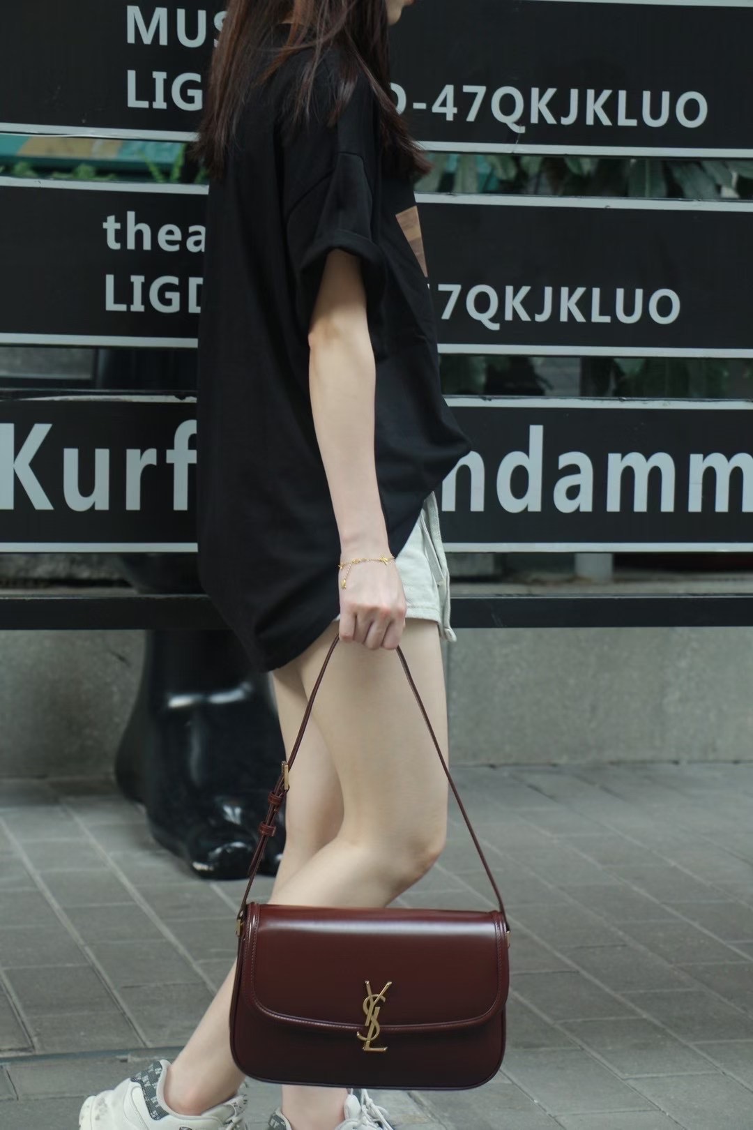 생로랑 25FW 미디엄 박스 솔페리노 숄더 백 832332 29cm