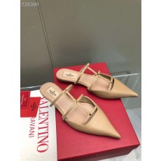발렌티노 24ss 뮬 락스터드